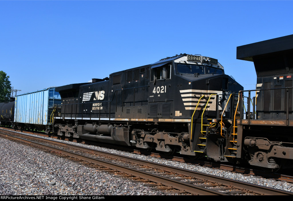 NS 4021 Roster shot.